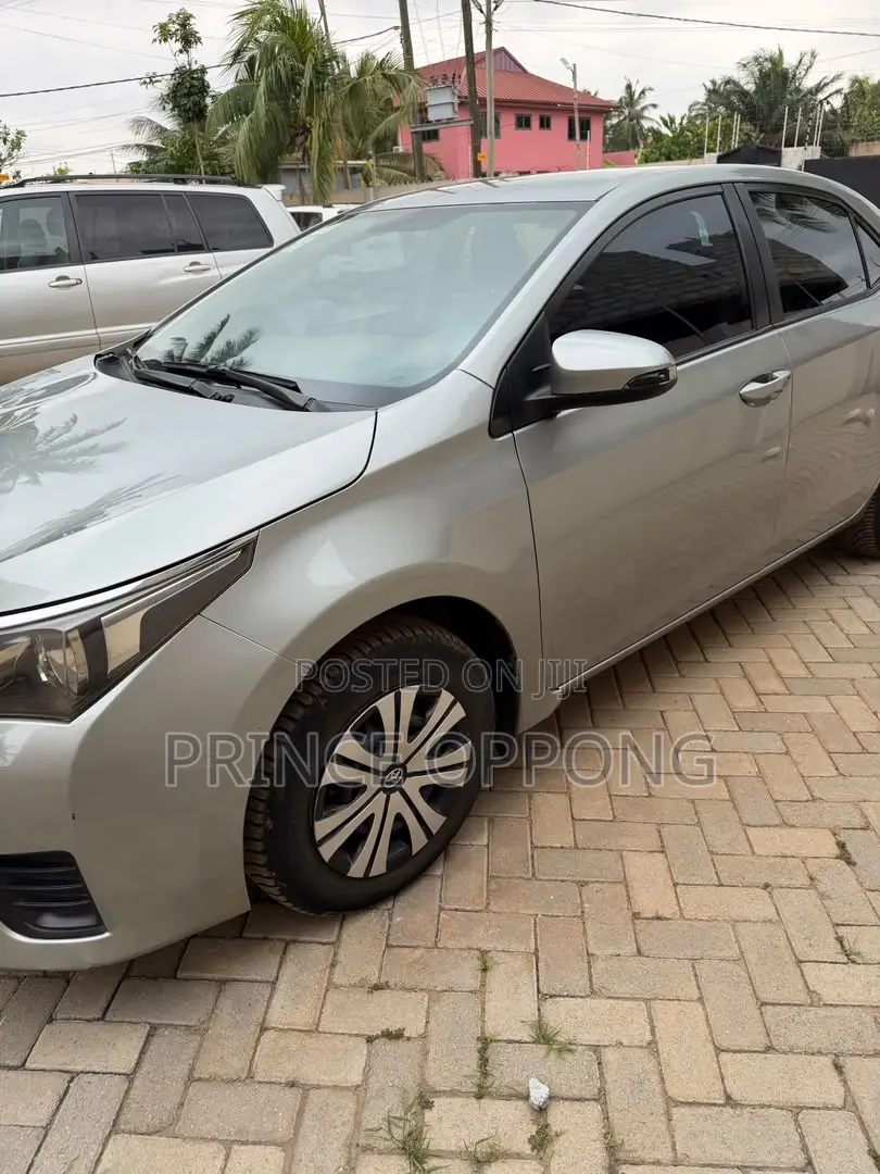 Toyota Corolla 2015 Silver