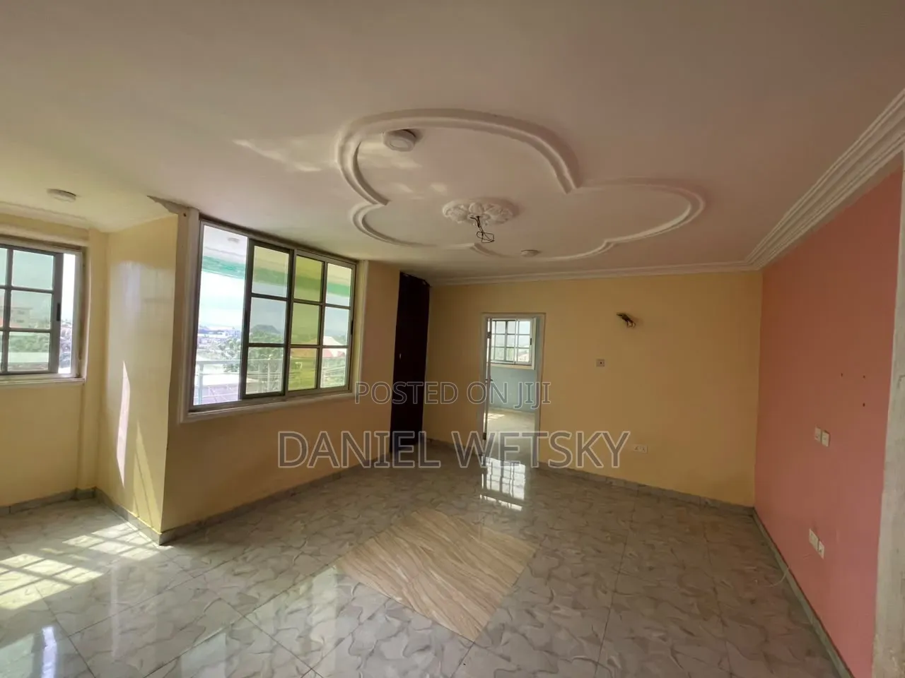2bdrm Apartment in Manhean Tigo Pole for rent