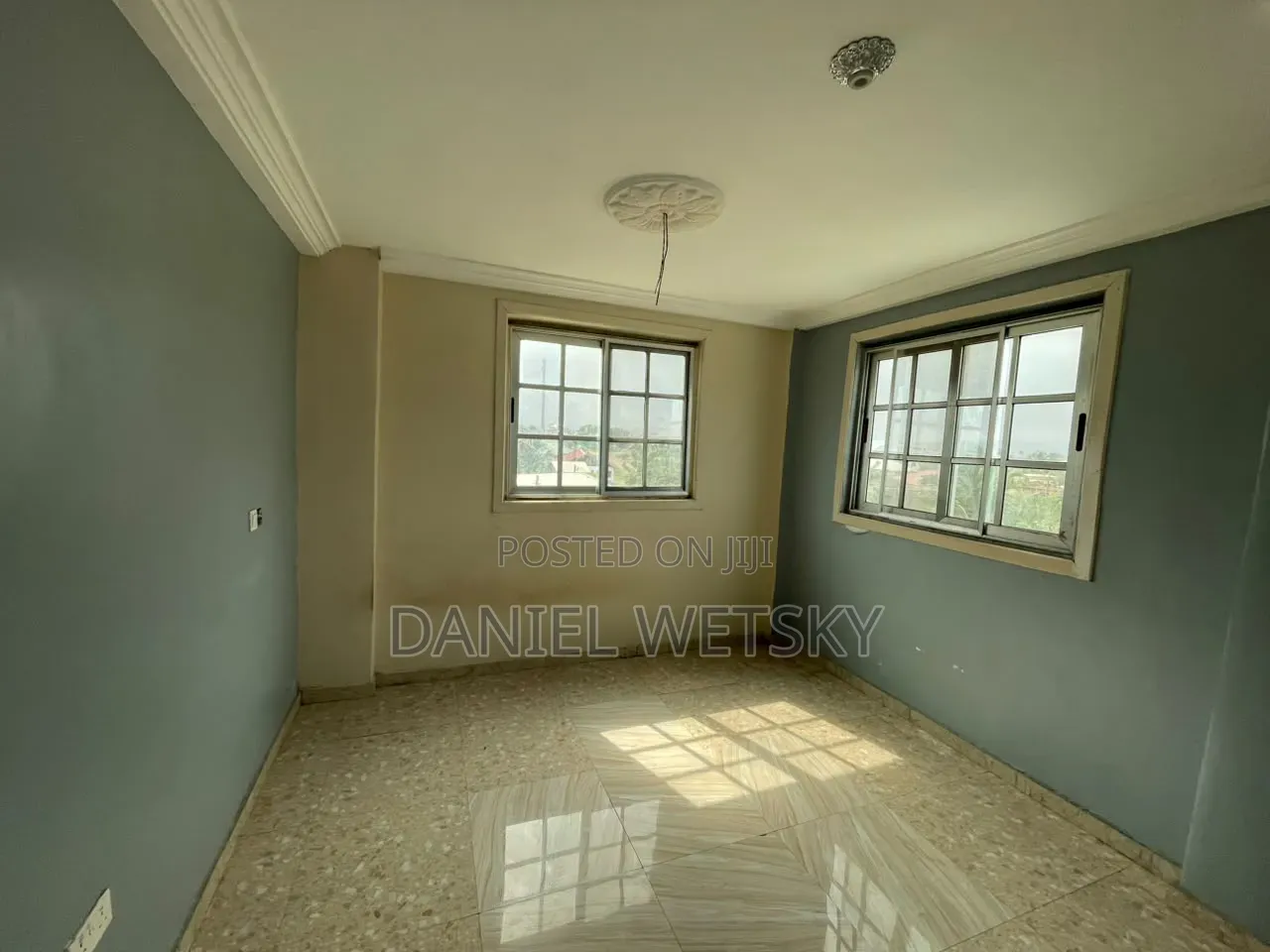 2bdrm Apartment in Manhean Tigo Pole for rent