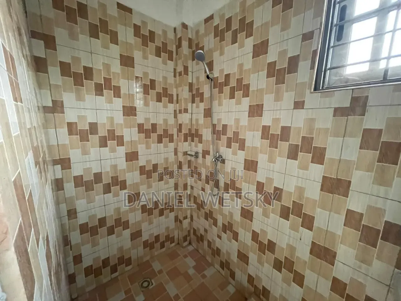 2bdrm Apartment in Manhean Tigo Pole for rent