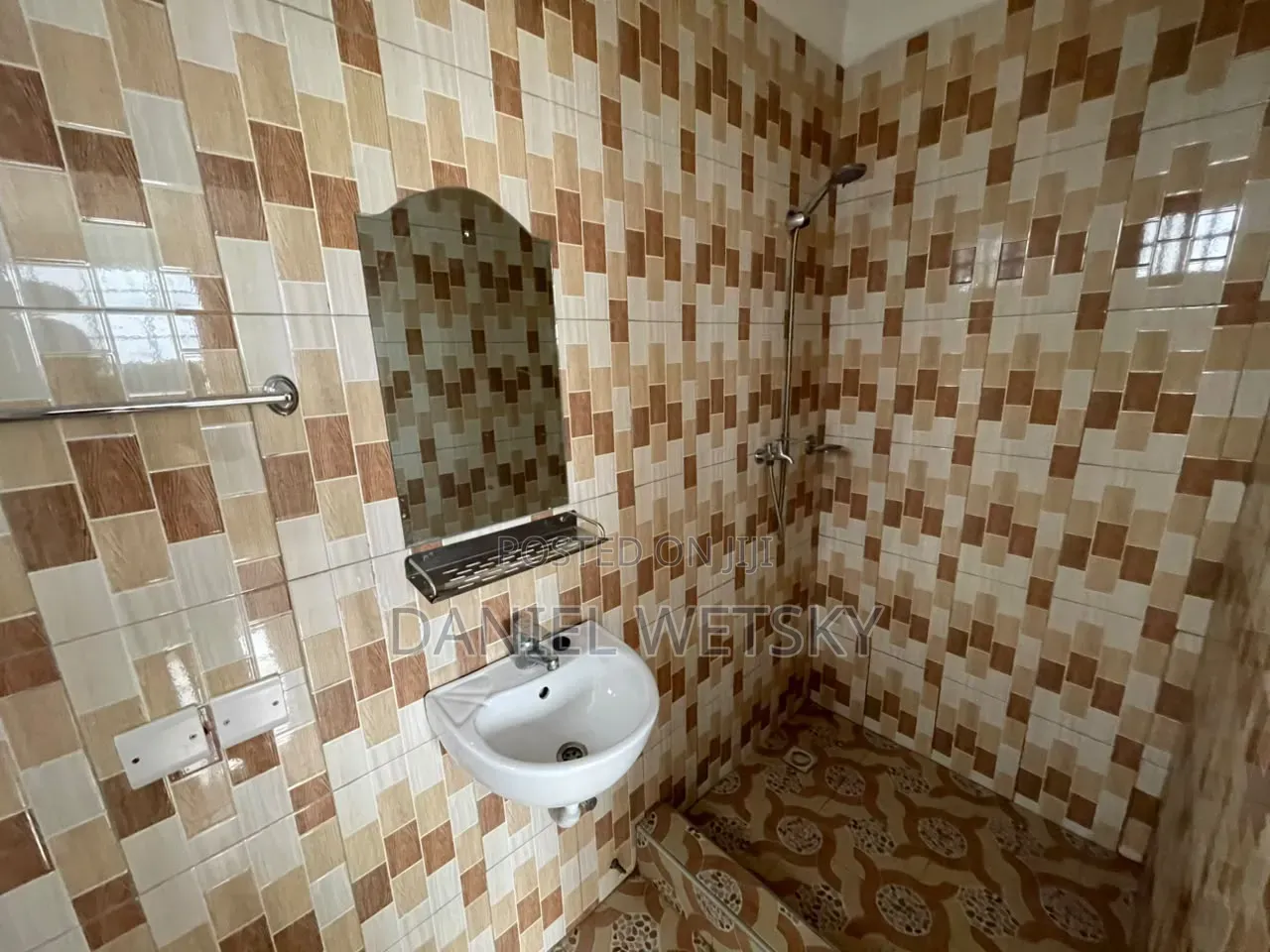 2bdrm Apartment in Manhean Tigo Pole for rent