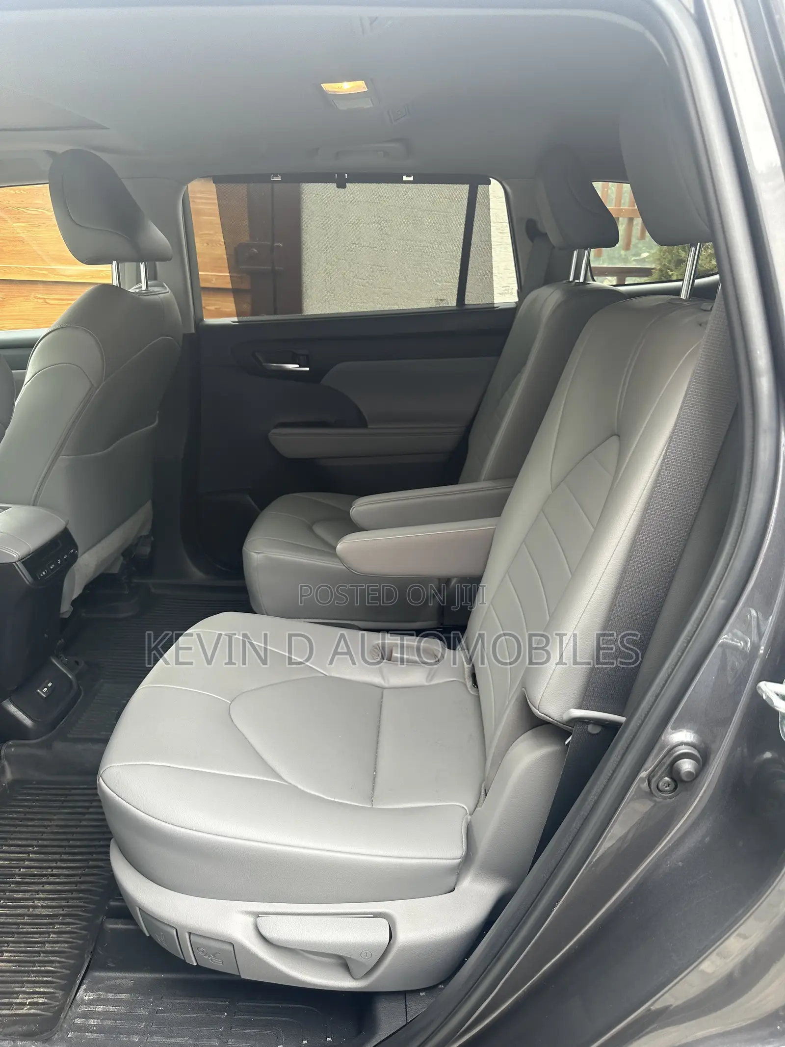 Toyota Highlander XLE AWD 2023 Gray