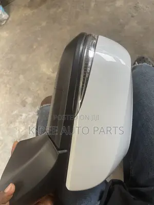 RAV4 2021 to 2024 Model Side Mirror With Sensor and Light