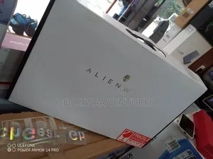 Laptop Dell Allienware M18 R1 16GB Intel Core i5 SSD 1T