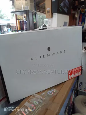 Laptop Dell Allienware M18 R1 16GB Intel Core i5 SSD 1T