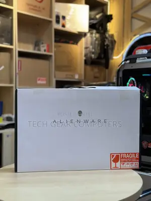 Laptop Alienware M16 r1 16GB Intel Core i7 SSD 1T