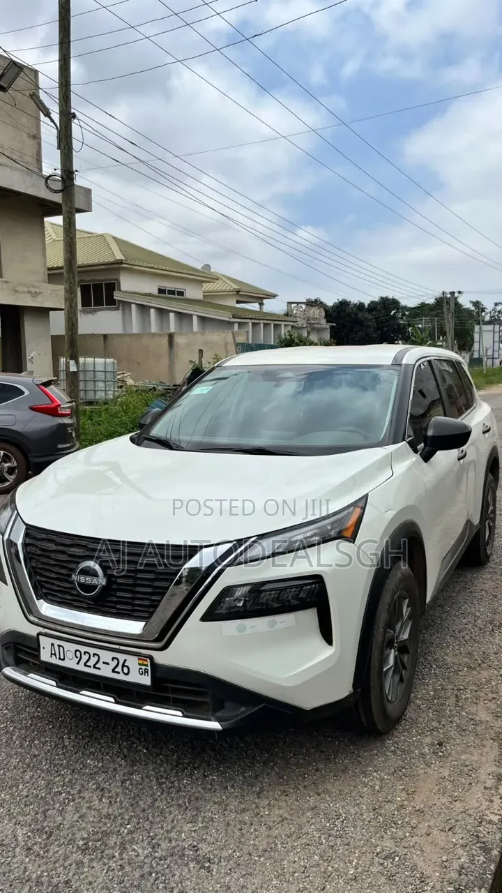 Nissan Rogue 2023 White