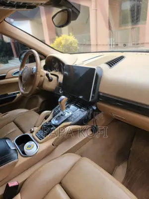 Porsche Cayenne 2012 Black