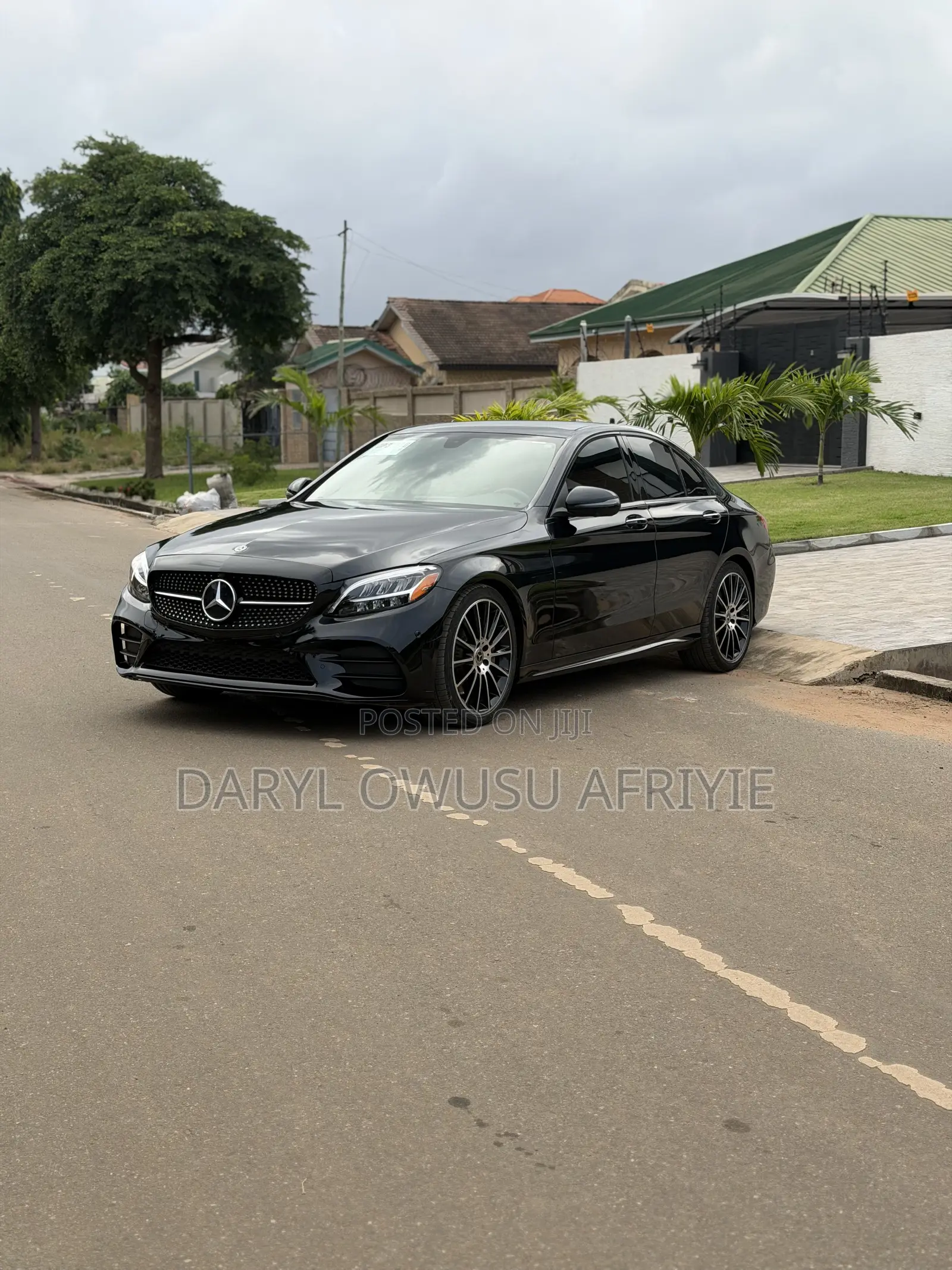 Mercedes-Benz C300 2020 Black