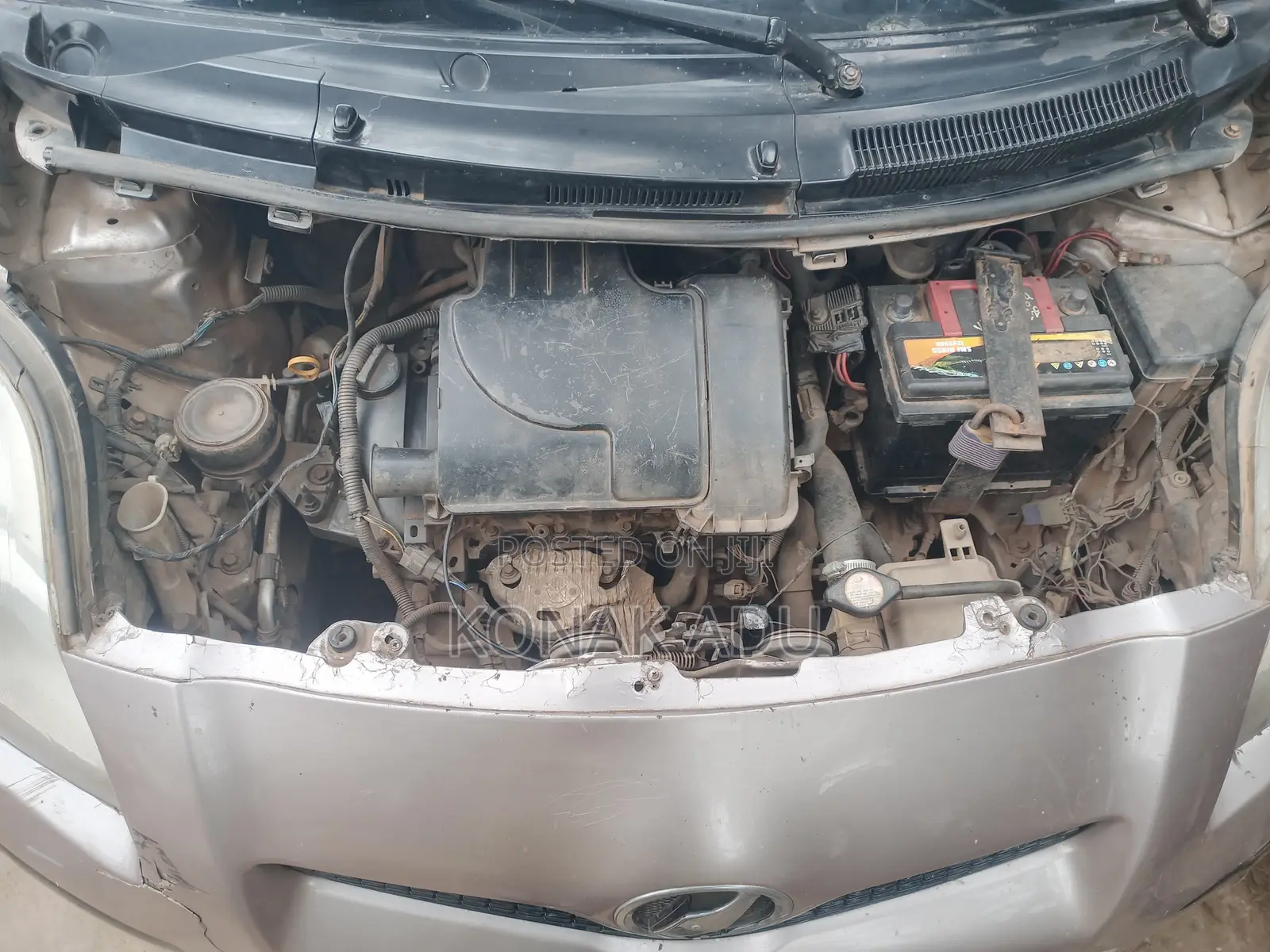 Toyota Vitz 1.0 FWD 5dr 2010 Beige