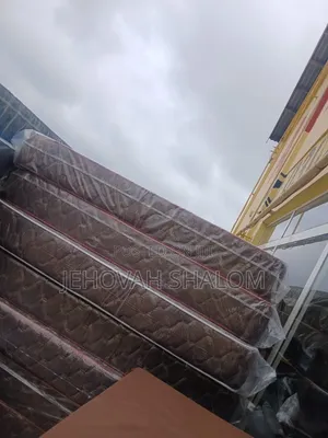 Queen Size Mattress 10 Inches