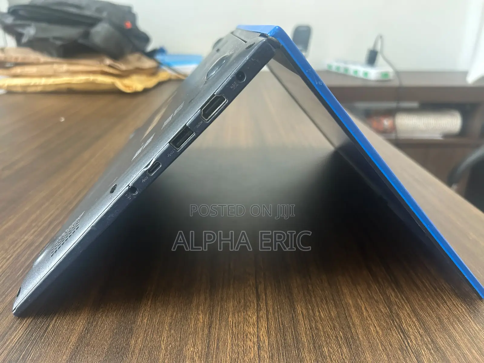 Laptop Asus VivoBook X540SA 4GB Intel Core i5 SSD 256GB