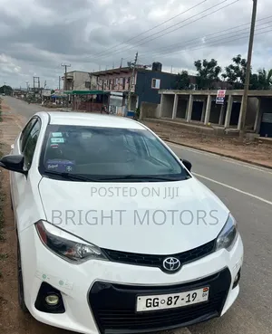 Toyota Corolla 2016 White