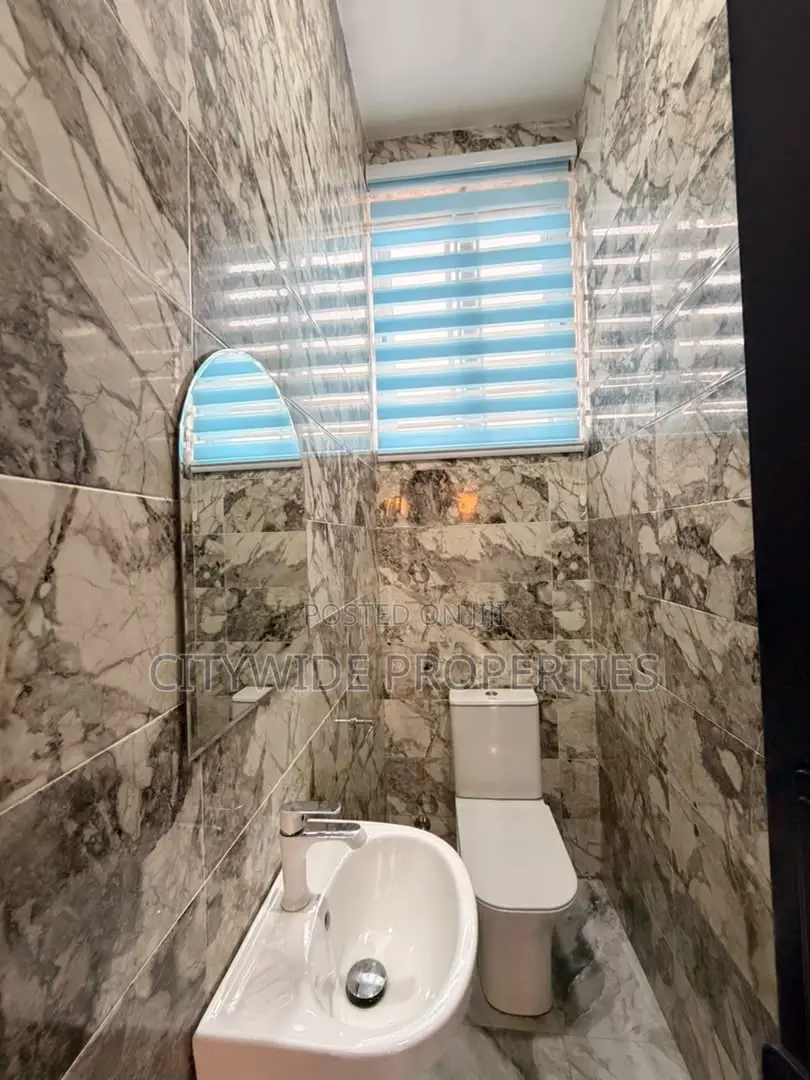 Furnished 4bdrm House in Lake Side Estate for rent