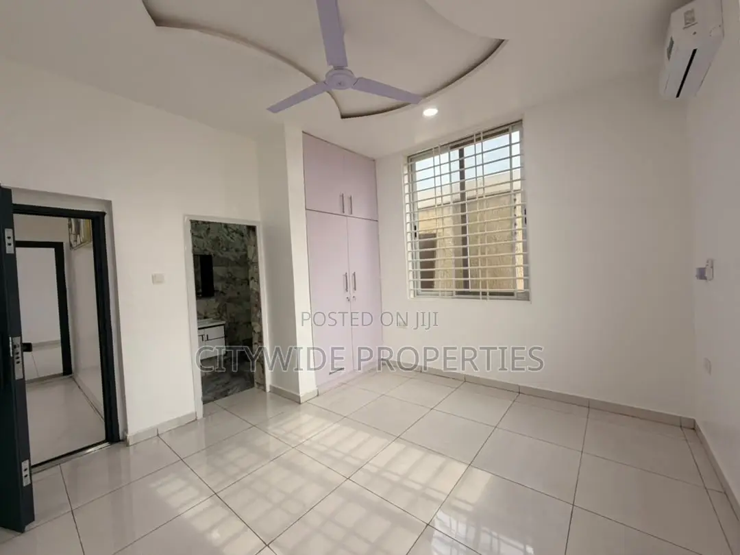 Furnished 4bdrm House in Lake Side Estate for rent