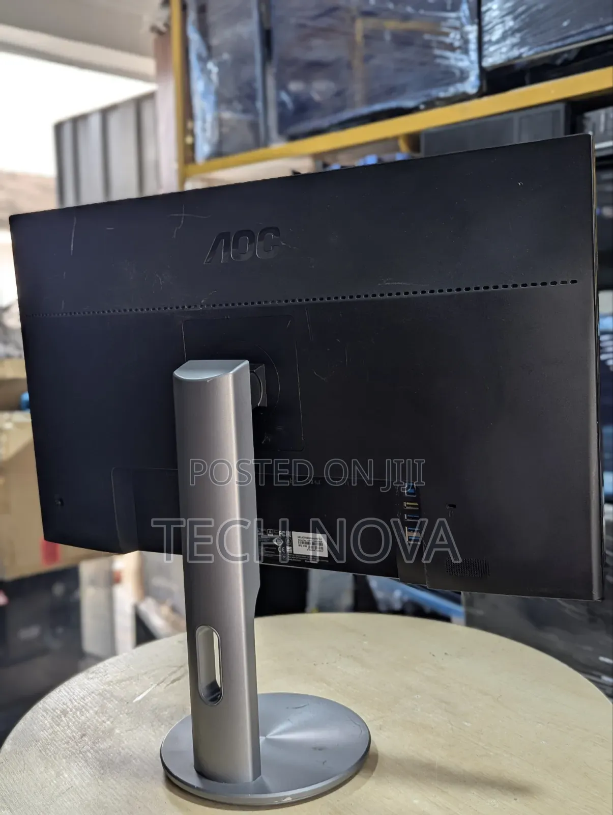 AOC Monitor 27 Inch IPS 1920 X 1080 FHD VGA HDMI DP Inbuilt Speakers