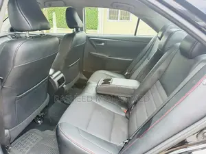 Toyota Camry SE 4dr Sedan (2.5L 4cyl 6A) 2017 Black