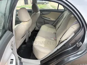 Toyota Corolla 2009 Gray