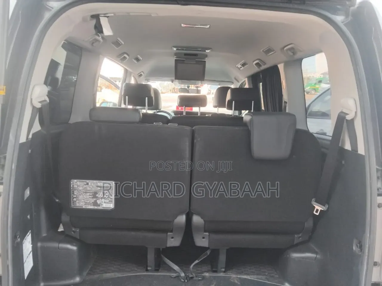 Toyota Voxy 2013 Purple