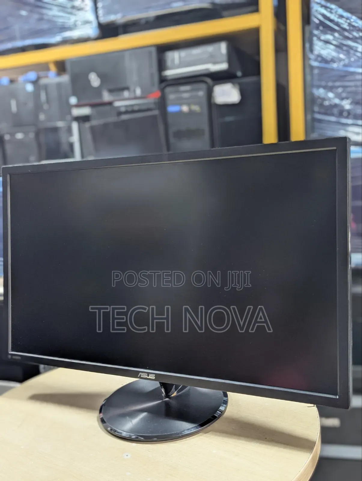 ASUS VP28U 28" Gaming Monitor – UHD 3840 × 2160 | 60 Hz | 1 Ms