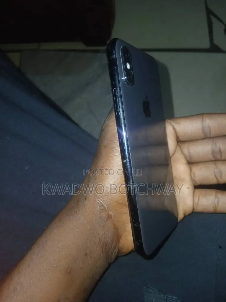 Apple iPhone XS 64 GB Black