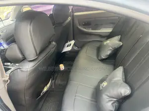 Hyundai Elantra 2004 Blue