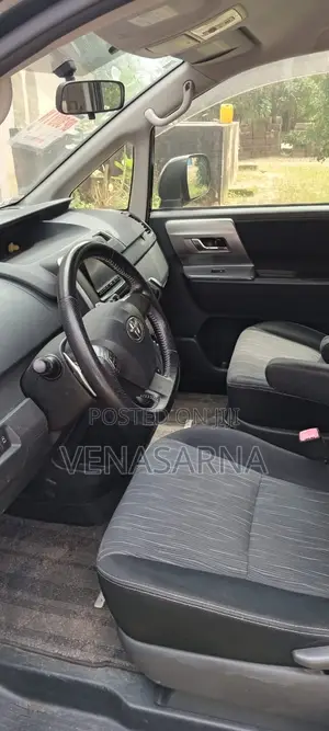 Toyota Voxy 2012 Black