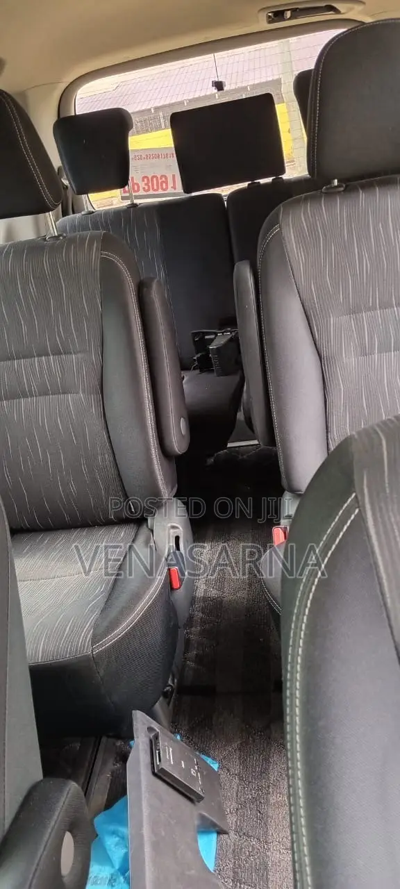 Toyota Voxy 2012 Black