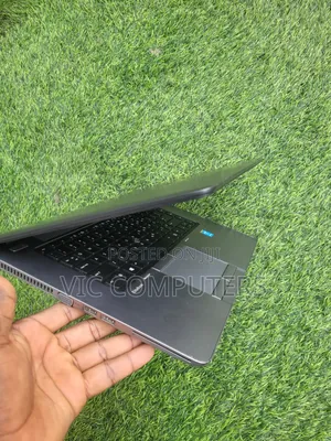Laptop HP EliteBook 750 G1 8GB Intel Core i5 HDD 500GB
