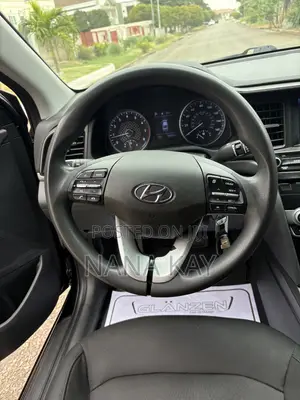 Hyundai Elantra SEL 2020 Black