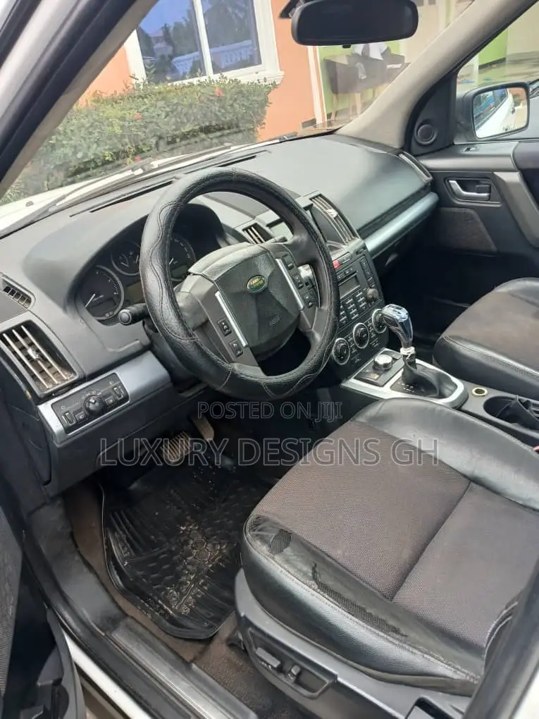 Land Rover Freelander SV Premium 2014 White
