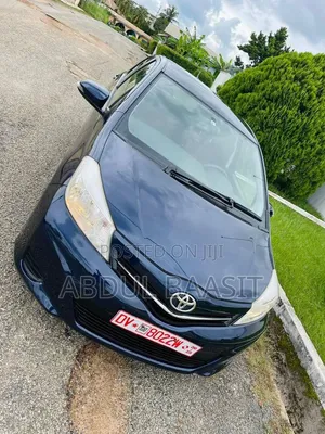 Toyota Vitz 2012 Blue
