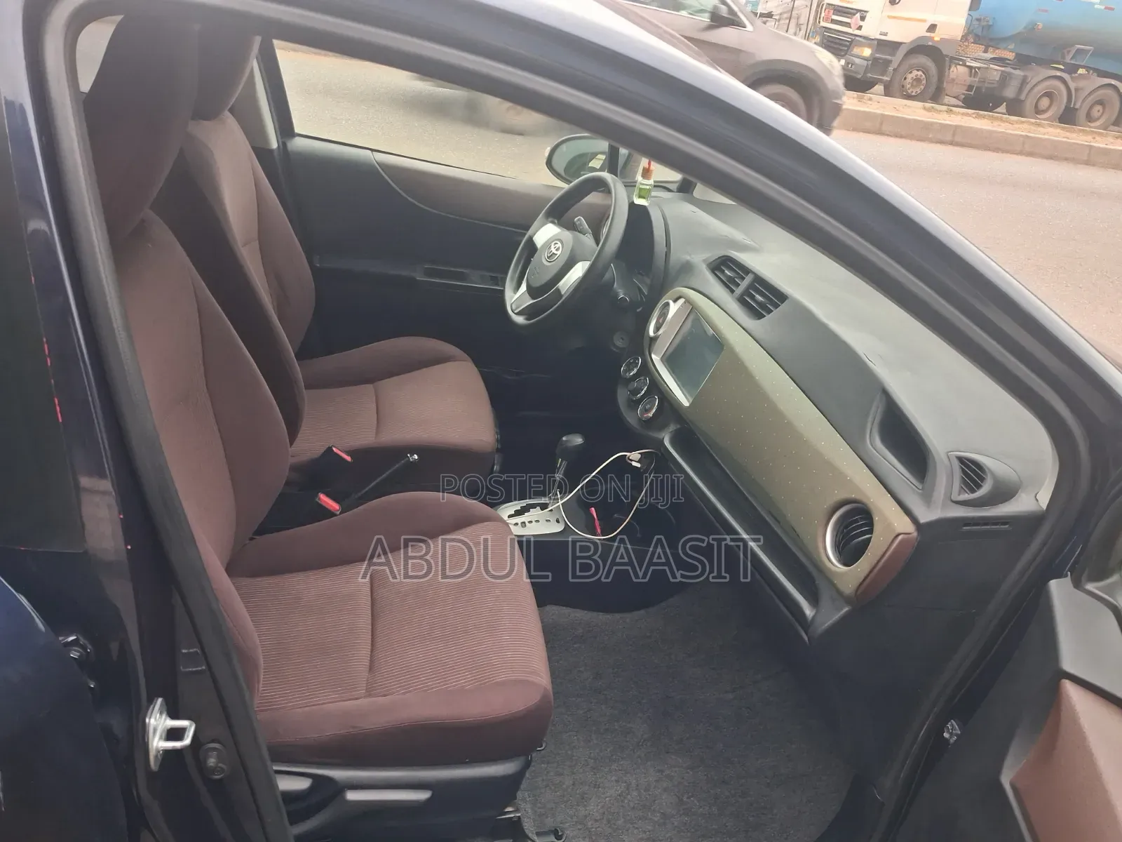 Toyota Vitz 2012 Blue