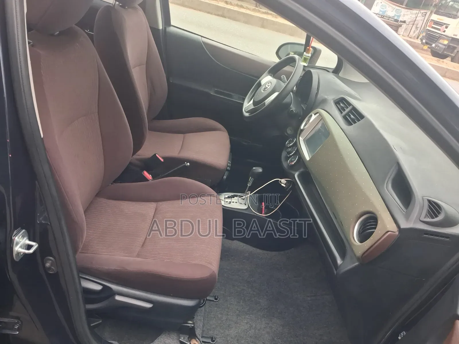 Toyota Vitz 2012 Blue