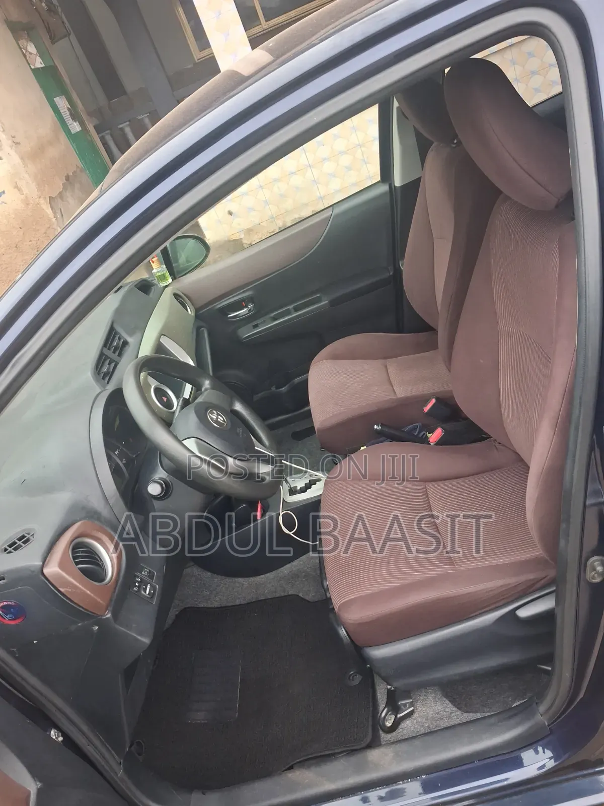 Toyota Vitz 2012 Blue