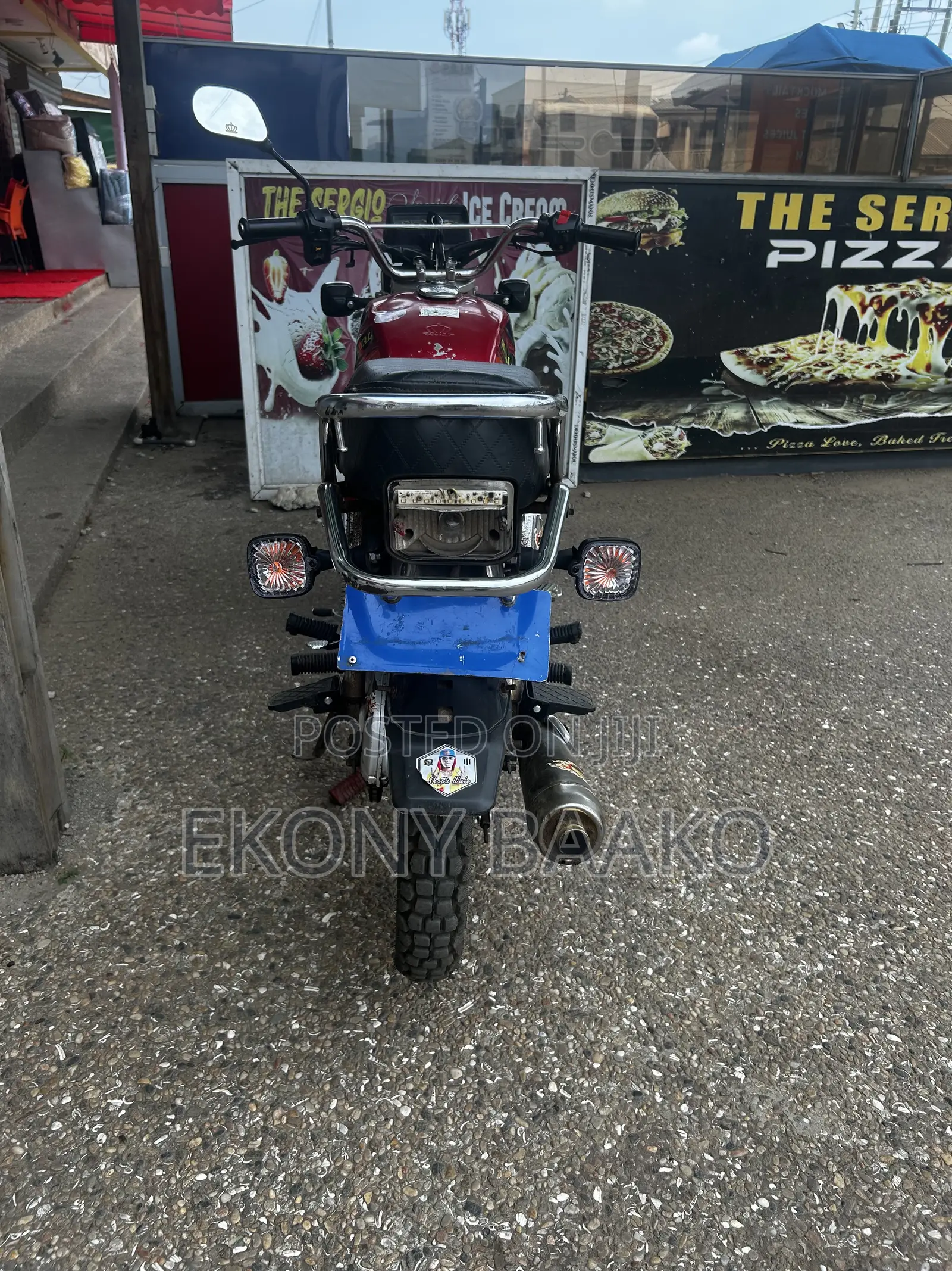 Royal RY125 2022 Red