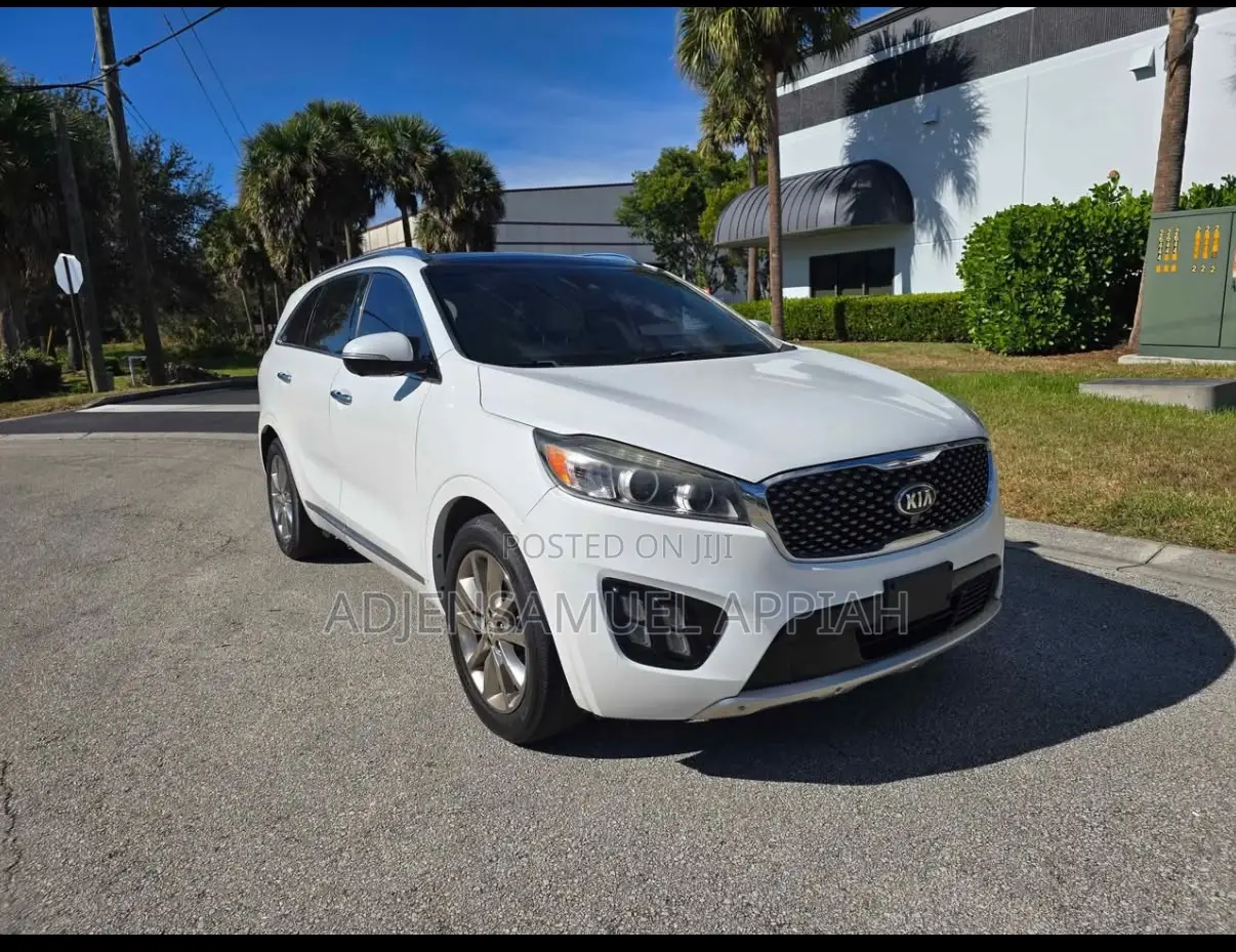 Kia Sorento 4dr SUV 2016 White