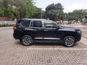 Toyota Land Cruiser Prado 2013 Black