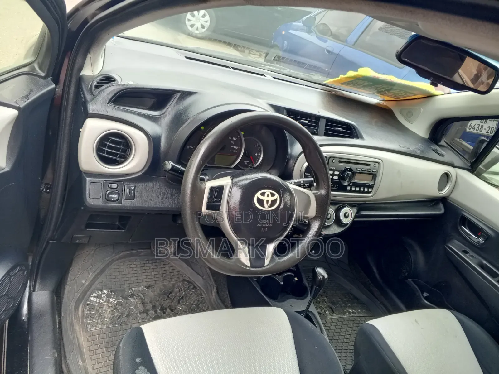Toyota Vitz 2012 Black