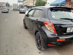 Toyota Vitz 2012 Black