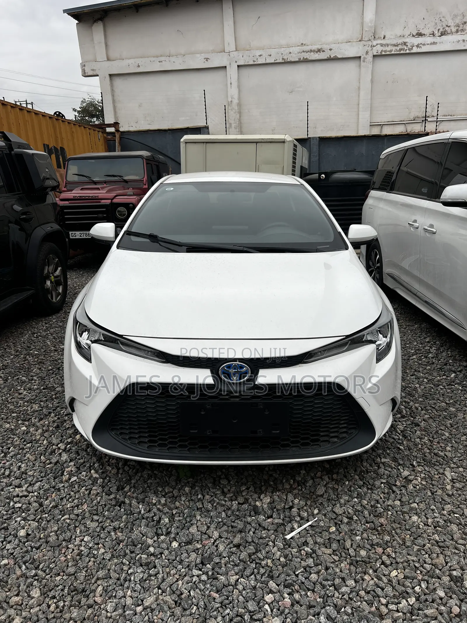 Toyota Corolla LE 2021 White