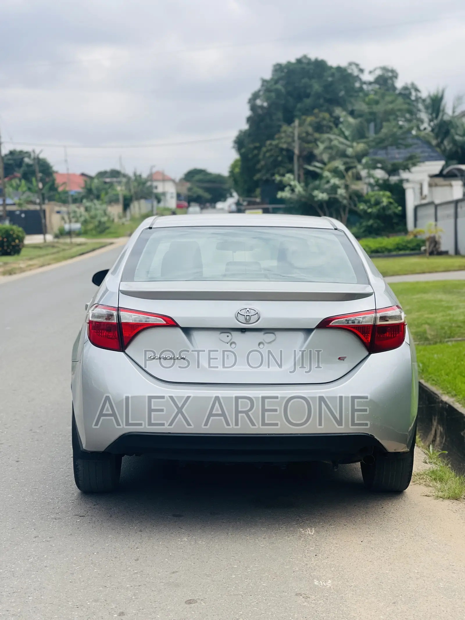Toyota Corolla S 4dr Sedan (1.8L 4cyl CVT) 2016 Silver