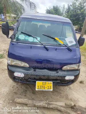 Hyundai H-100 2002