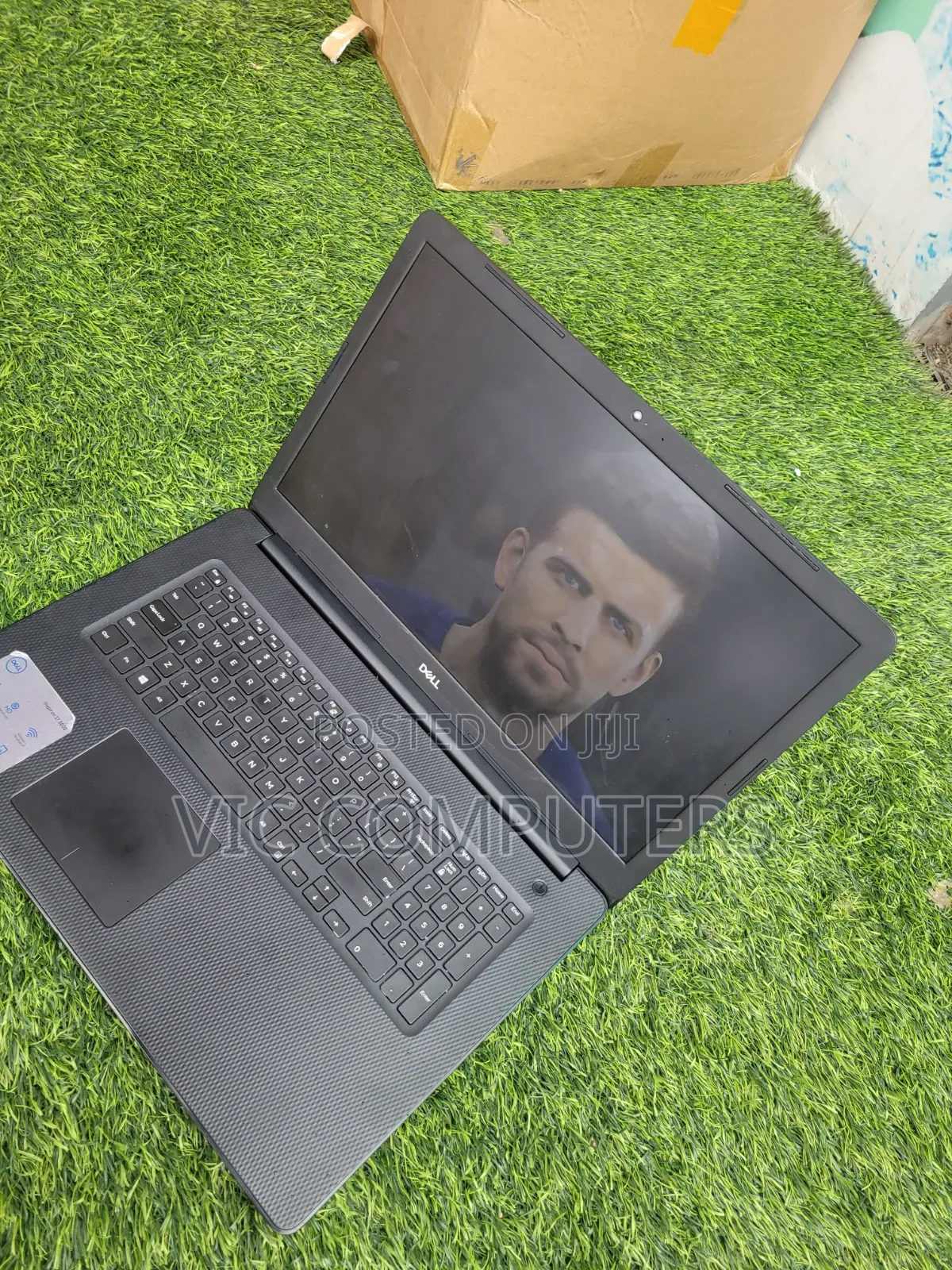 Laptop Dell Inspiron 17 3793 8GB Intel Core i7 SSD 512GB