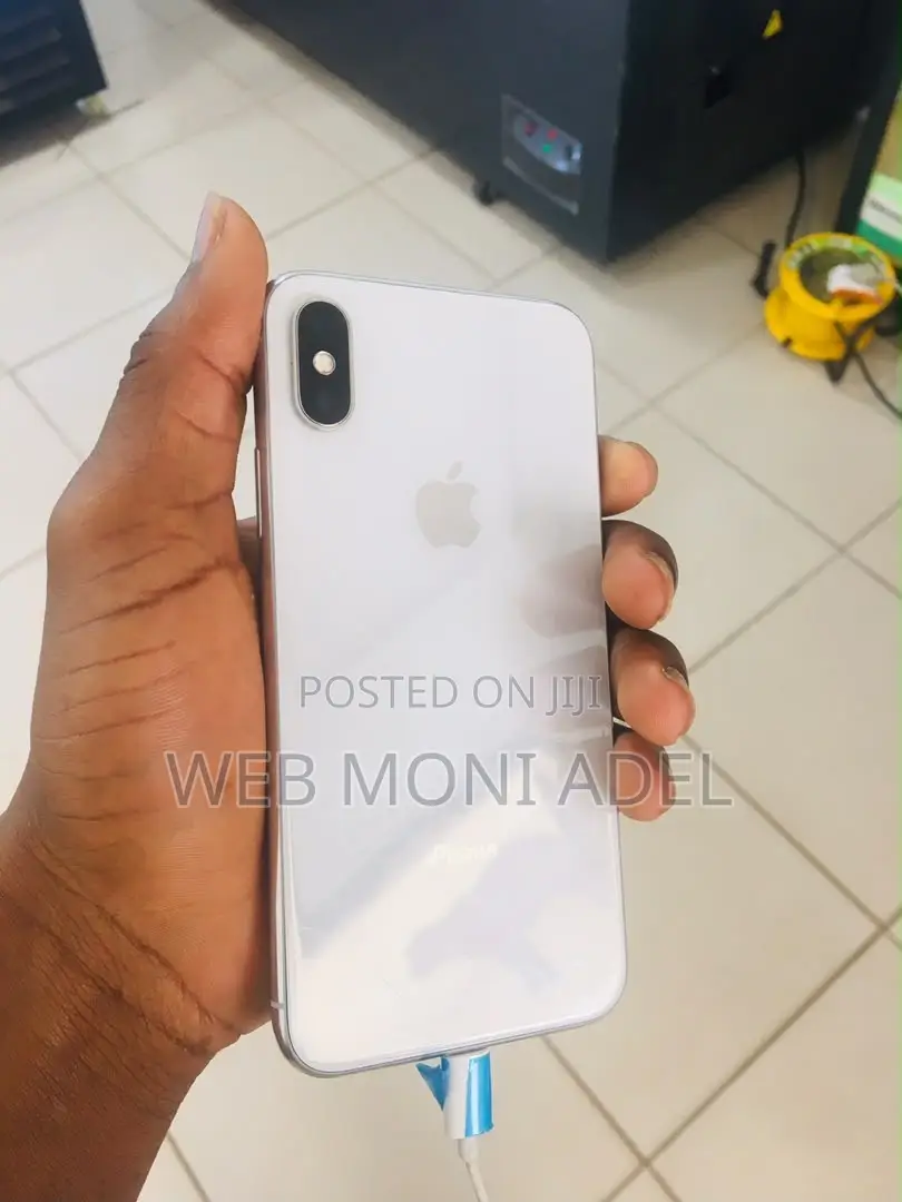 Apple iPhone X 64 GB White