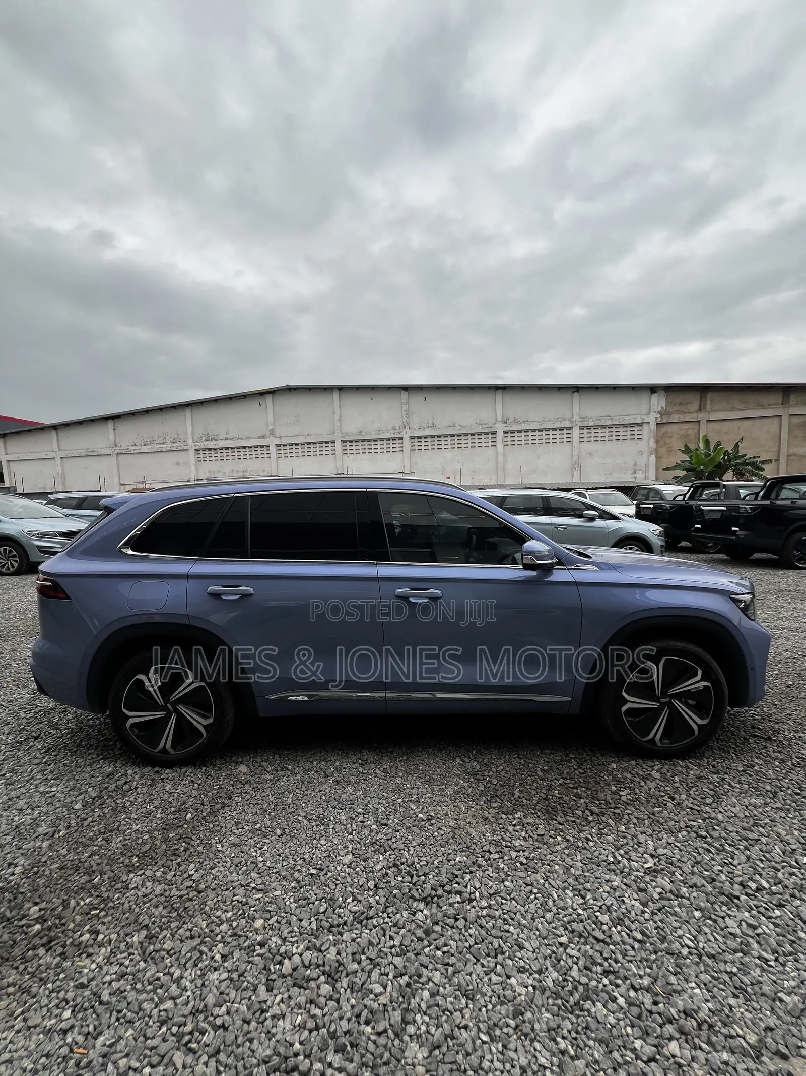 Geely Monjaro Luxury 2022 Purple