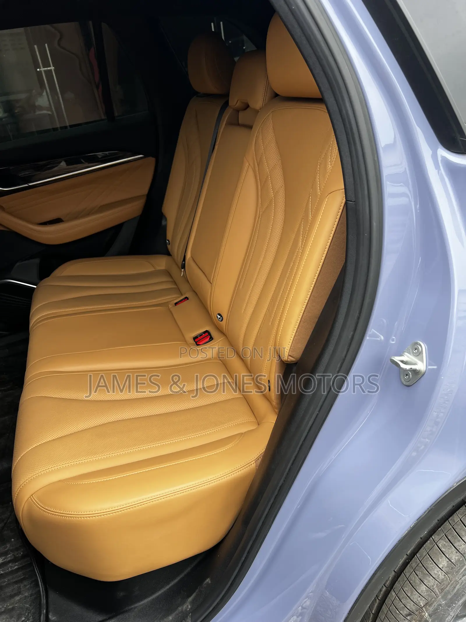 Geely Monjaro Luxury 2022 Purple