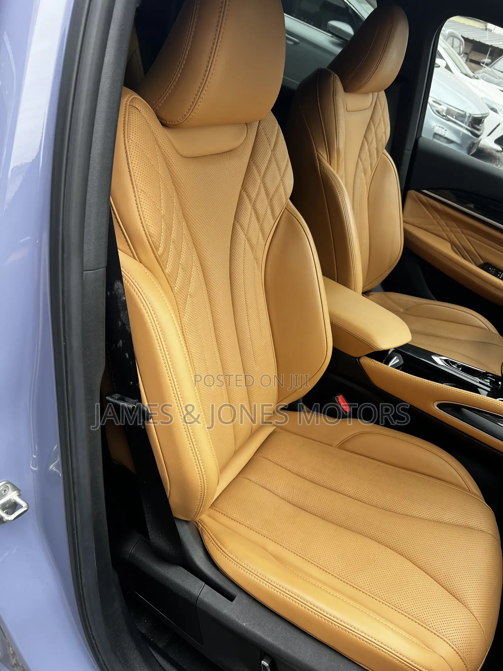 Geely Monjaro Luxury 2022 Purple