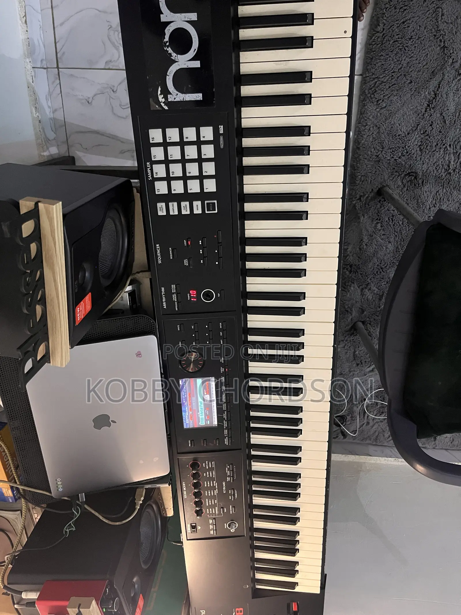 Roland FA 08