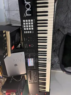 Roland FA 08